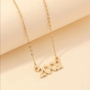 NWT 2002 birth year necklace
